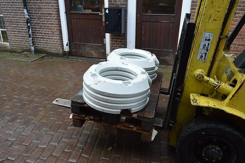 Valtra 80 kg per stuk