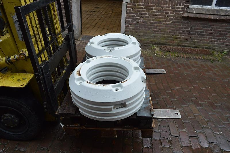 Valtra 80 kg per stuk