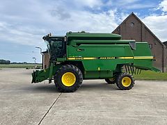 John Deere 2054HM