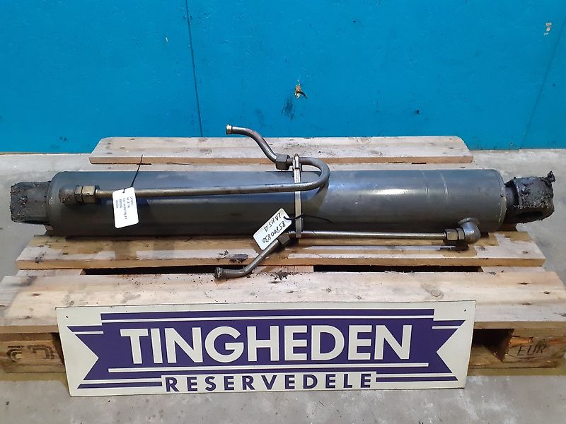 New Holland LB115B (Spare part/Reservedel/Ersatzteil)