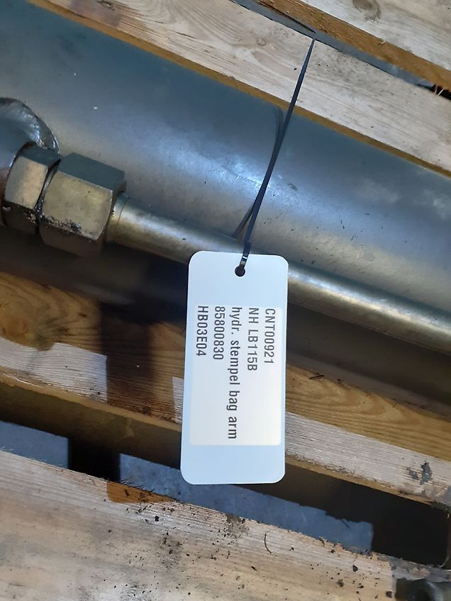 New Holland LB115B (Spare part/Reservedel/Ersatzteil)