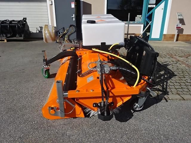 TALEX Kehrmaschine- 2,3 Meter- Seitenbesen- Wassertank - Sonderpreis