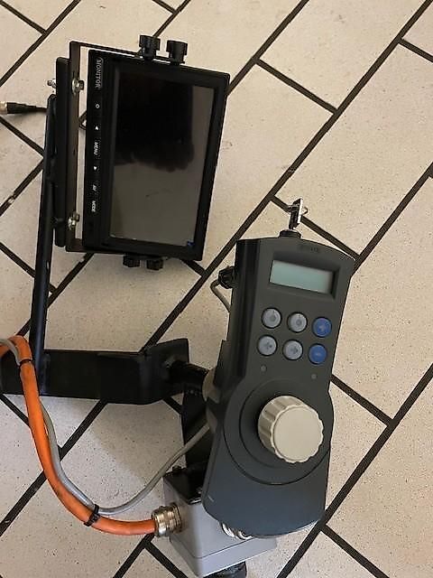 Küpper-Weisser Teller-Salzstreuer mit Bedienteil