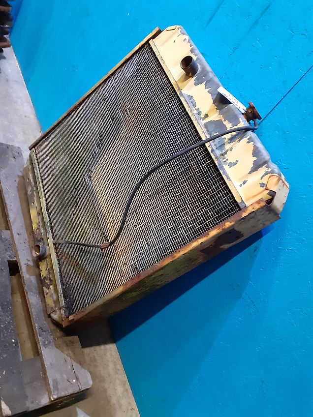 New Holland 8055 (Spare part/Reservedel/Ersatzteil)