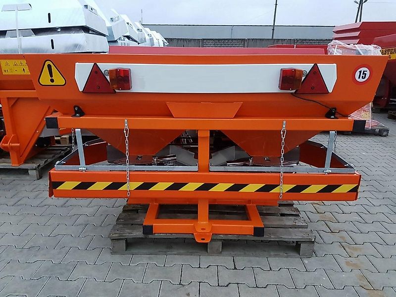 Top-Agro Winterdienststreuer Salzstreuer Sandstreuer !!NEU!! 1000L Plane SSOP1000 WINTERAKTION