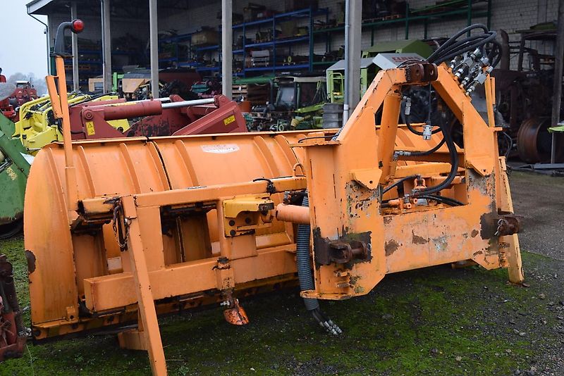 Beilhack Schneepflug / -räumschild