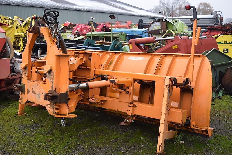 Beilhack Schneepflug / -räumschild
