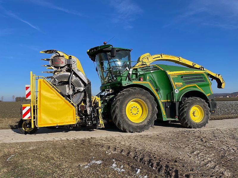 John Deere 8500