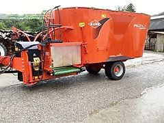 Kuhn profile 1480 futtermischwagen gezogen