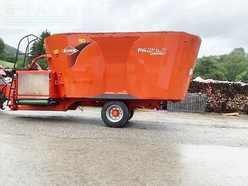 Kuhn profile 1480 futtermischwagen gezogen