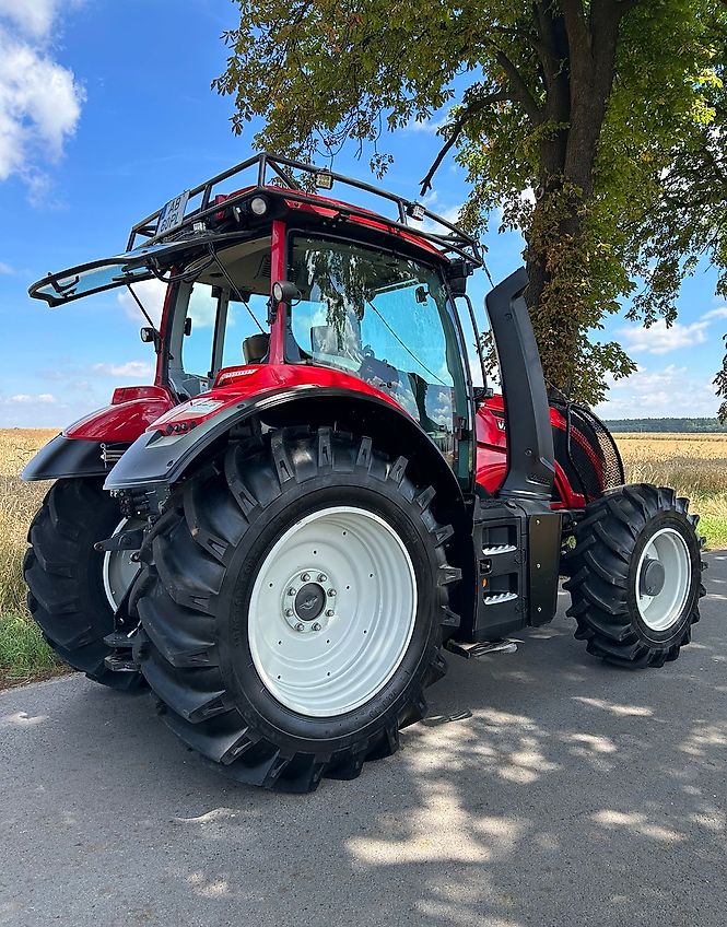 Valtra T144 HiTech
