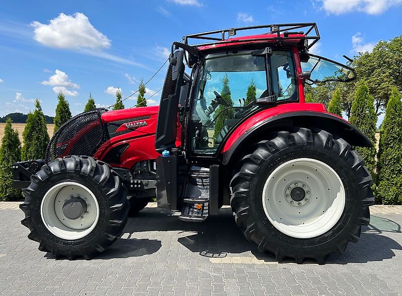 Valtra T144 HiTech