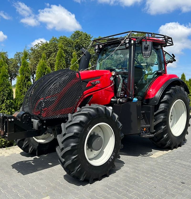 Valtra T144 HiTech