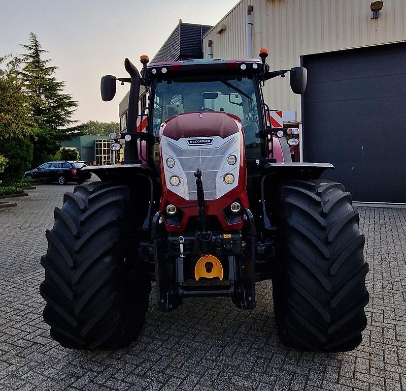 McCormick X7.624 VT drive