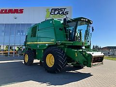 John Deere T670