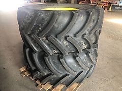Good Year 540/65R24 op John Deere wielen