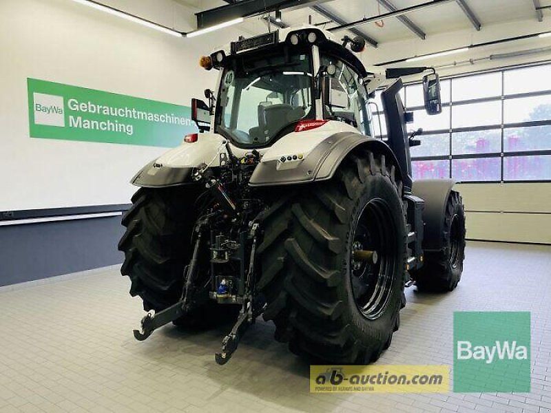 Valtra Q245