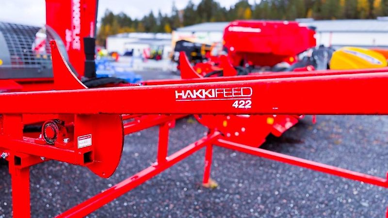 Hakki Pilke Pro 38 med HakkiFeed 422 stokkebord
