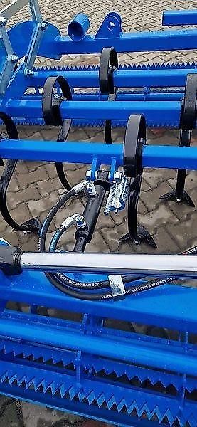 Namyslo Saatbettbereitung / Seedbed preparation / Combiné de préparation / Agregat uprawowy Milan 5 m