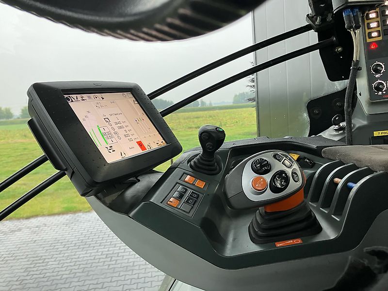 Claas Axion 810 c matic