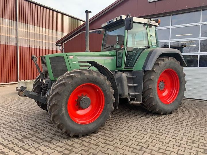 Used Fendt Favorit 824 on tractorpool.com