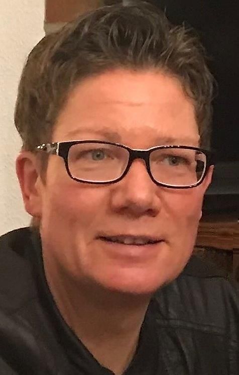 Contact Ms. Ria Lange